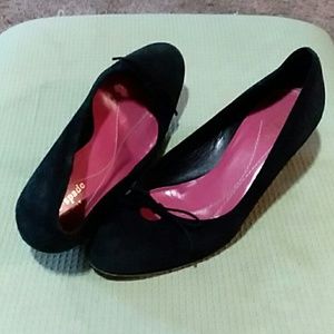 Kate Spade suede kitten heels size 6